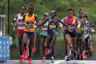 Peres Jepchirchir competes at the London Marathon