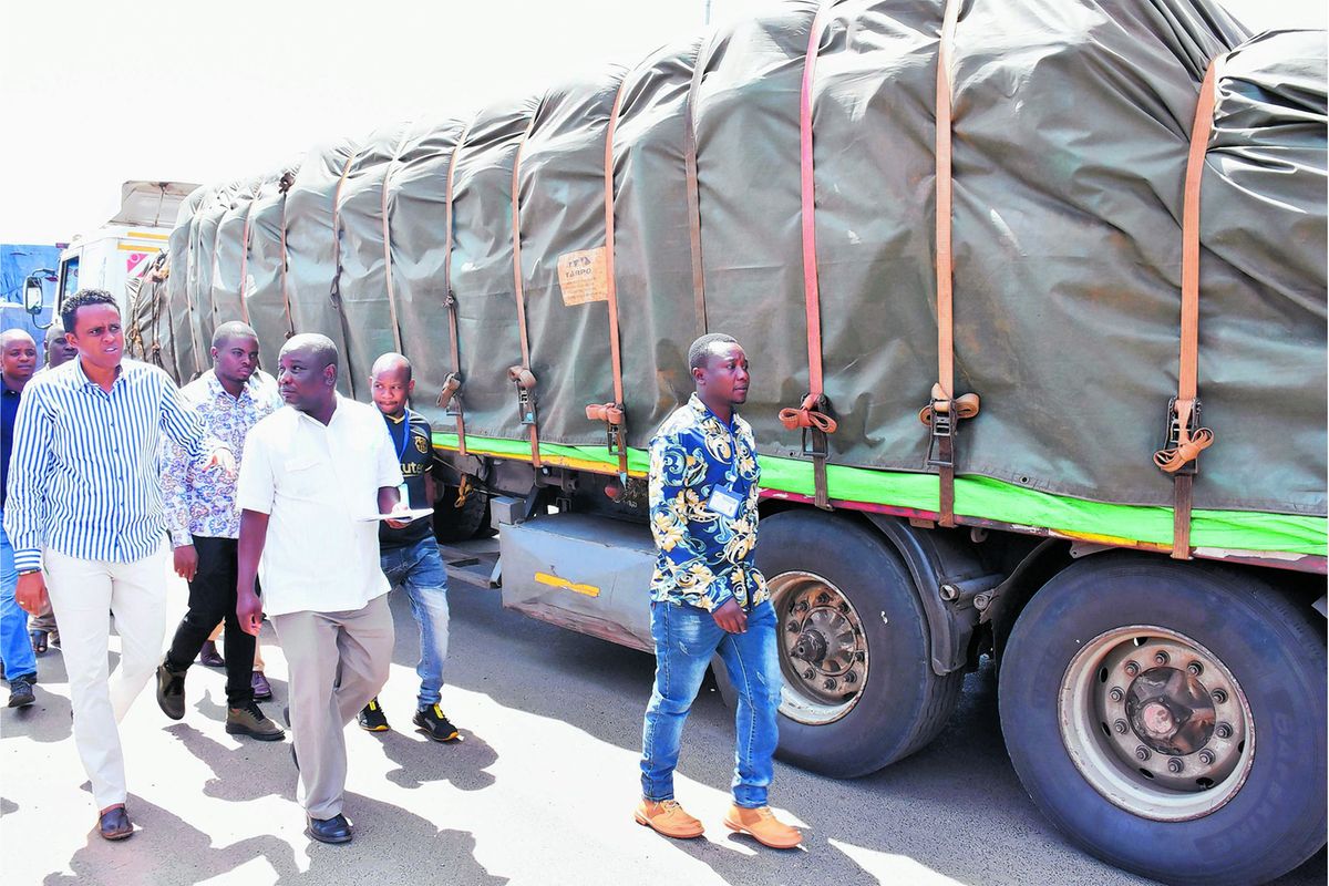 maize trucks Namanga