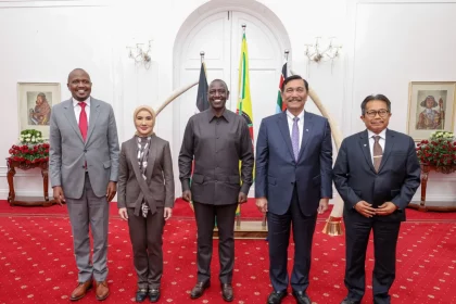 President William Ruto has announced Visa free entries to Kenya for holders of Indonesian passports following talks with President Joko Widodo.